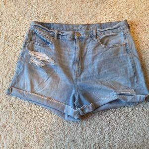 American Eagle AE Light Wash Distressed Denim Jean Mom Shorts Size 16